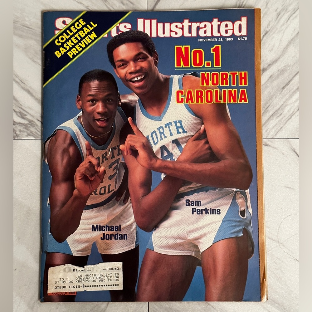 Rare vintage Michael Jordan first cover Sports Illustrated UNC Rookie Nov 1983